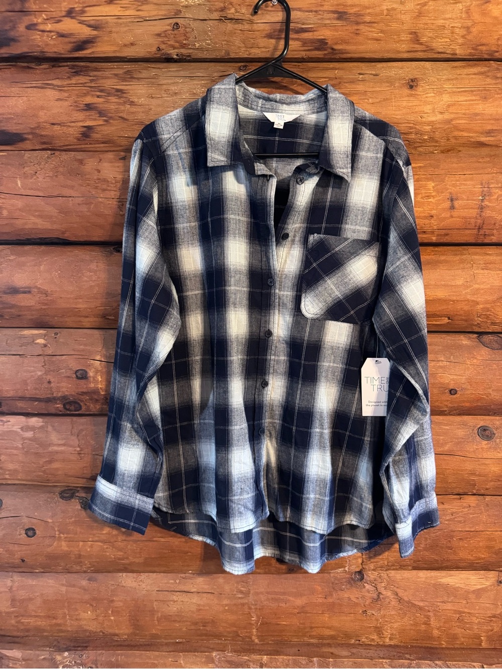 Time and Tru size xl Blue & White Plaid Button-Down Shirt